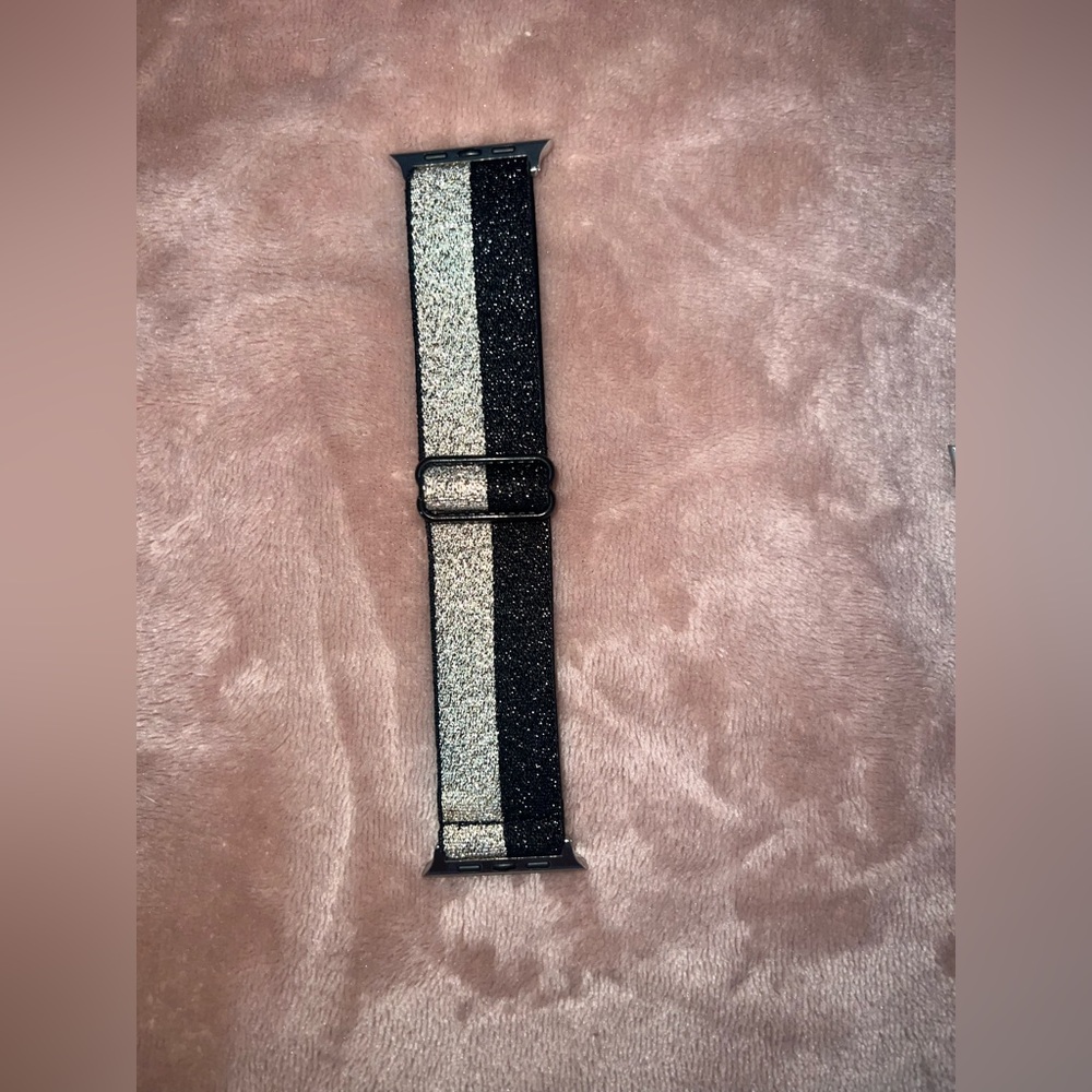 2 elastic bands  42,44,45mm